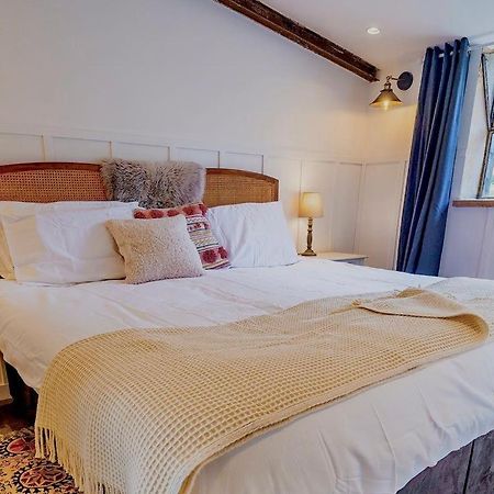 Luxury Barn With Hot Tub, Spa Treatments, Private Dining Little Budworth 외부 사진