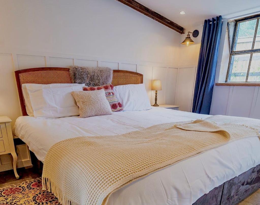 Luxury Barn With Hot Tub, Spa Treatments, Private Dining Little Budworth 외부 사진