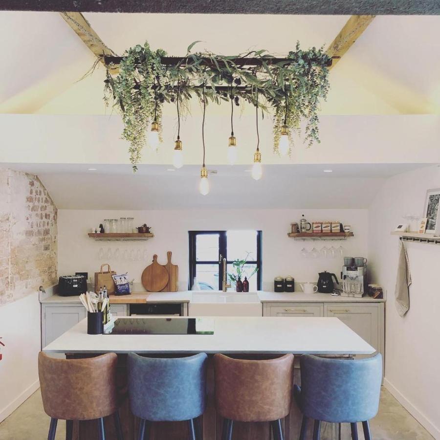 Luxury Barn With Hot Tub, Spa Treatments, Private Dining Little Budworth 외부 사진